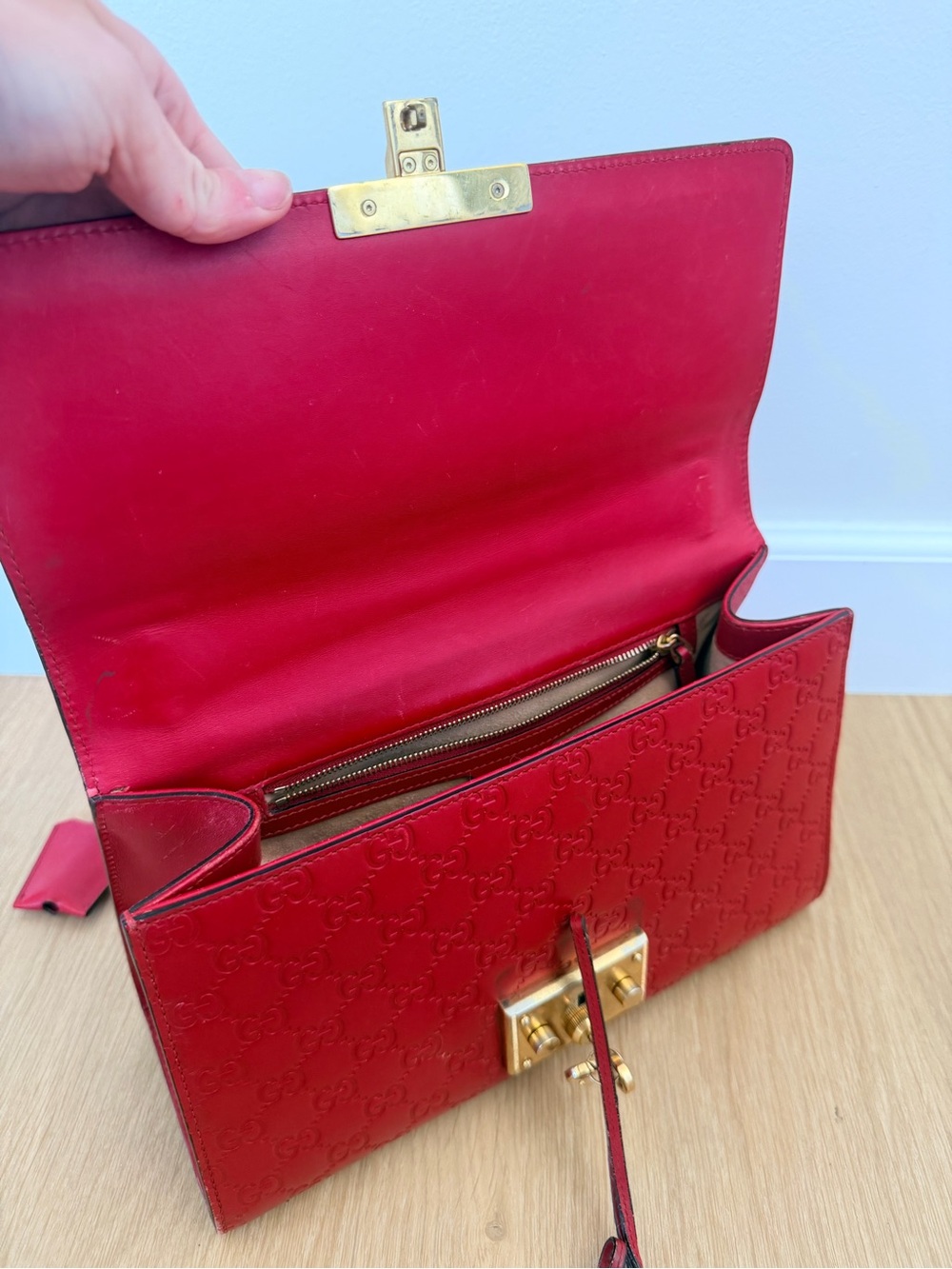 GUCCI ✨ RED LEATHER LARGE PADLOCK CHAIN SHOULDER BAG - Picture 12 of 16